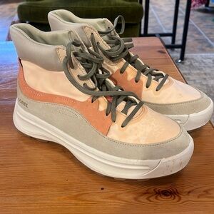 SOREL Womens ONA 503 Mid Sneaker in Nova Sand/Paradox Pink Size 9.5